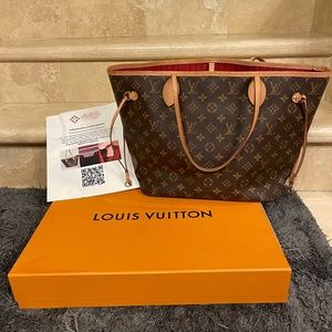 Louis Vuitton Neverfull MM, red interior